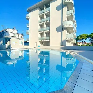 Apartmán Trilocale Con Piscina - Agenzia Cocal, Caorle